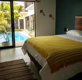 Bacocho Maison | House with private pool, walking distance to beaches & restaurants