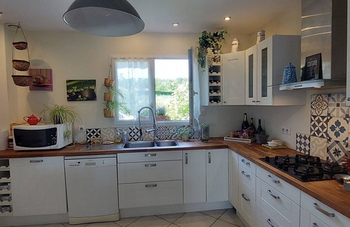 Lafrancaise Maison | House with private pool surrounded by oak trees. IDEAL for sharing with family and friends