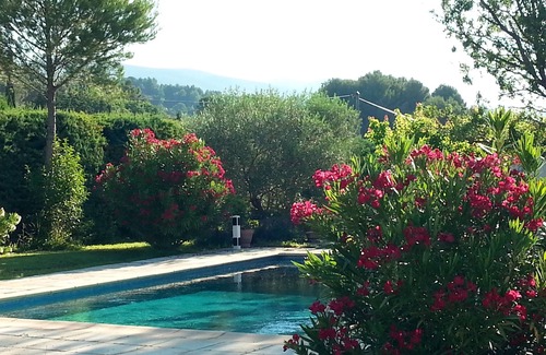 Puyvert Maison | Maison avec piscine privée, parc naturel du Luberon, à proximité de Lourmarin.