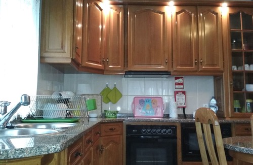 Santa Maria da Feira Maison | Maison avec appartement de 4 chambres avec barbecue piscine terrasse, à 25 km du Port