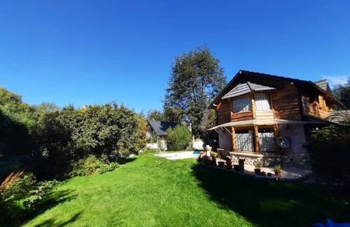 Angostura Maison | House with swimming pool, easy access, a few meters from downtown.