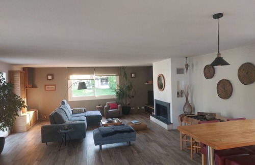 La Jarrie Maison | House with swimming pool and large garden in the countryside near La Rochelle