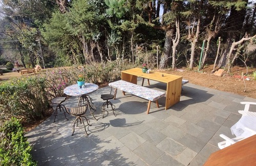 Jardim Andira Maison | House with two large bedrooms 5 minutes from the center.