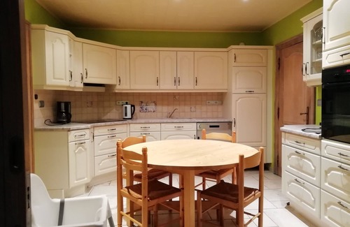 Tavigny Cottage | Maison avec veranda, 5 chambres, 2 salles de bain
