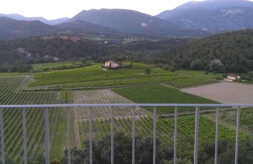 Faucon Maison | maison avec WIFI avec sa vue panoramique du Mont Ventoux et des Baronnies