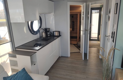 Barth Location De Bateaux | Houseboat Fjord Capella - Solar boat in Barth