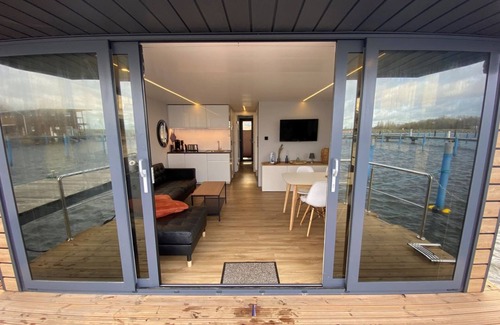Barth Location De Bateaux | Houseboat Fjord Vineta with bio sauna and roof terrace in Barth