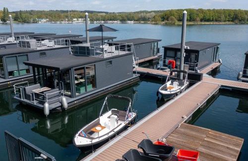 Middelaar Location De Bateaux | Houseboat Mookerplas with a view