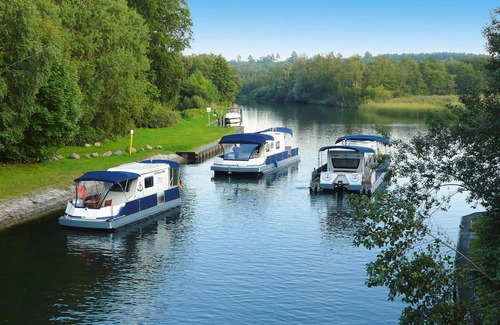 Demmin Location De Bateaux | Houseboat on the Peene, Demmin