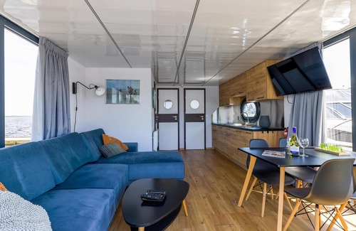 Uitgeest Location De Bateaux | Bateau-maison avec vue sur le toit-terrasse