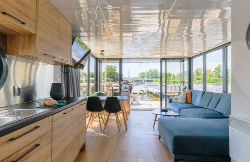 Uitgeest Location De Bateaux | Bateau-maison avec vue sur le toit-terrasse