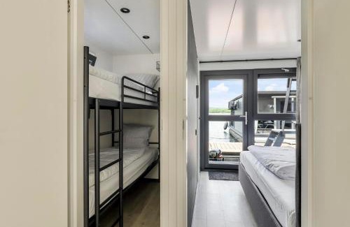 Middelaar Maison | Houseboats Mookerplas