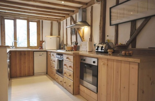 Woodbridge Maison | Partridge Lodge and Grounds "avec une superbe salle voûtée"