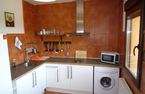 Berzosa del Lozoya Cottage | Logement deux étages, salle à manger, cuisine. Deux chambres