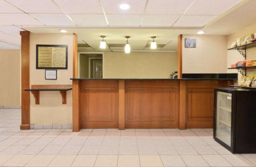 East Texas Hôtel | Howard Johnson by Wyndham Allentown/Dorney Hotel & Suites