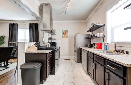 Lincoln Terrace Maison | Lincoln Tudor – 3 en 1-près de OU Med, Bricktown, Arena
