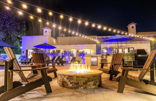Paradise Valley Village Maison | HOZHO' Estate on the Course (POOL and SPA HEAT INCLUDED)