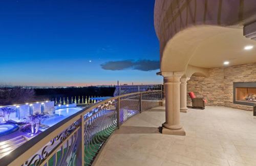 Pinnacle Peak Maison | HoZho West Estate