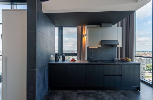 Mestre Appartement | Htm Tower - 1002 Executive by Halldis