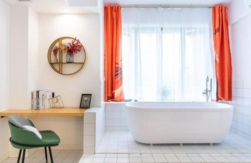Jeifangbei Central Business District Appartement | Huafu Riverview B&B