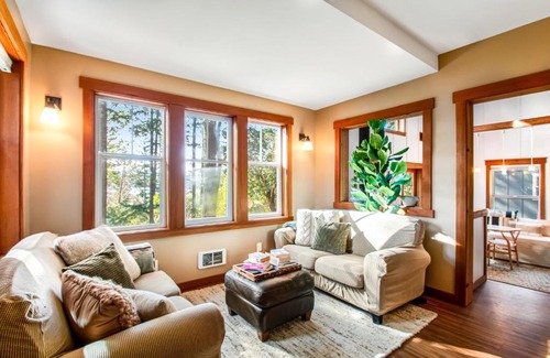Eastsound Maison | Huckleberry Haven
