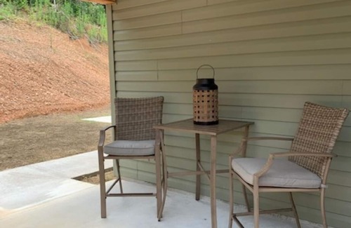 Trenton Cottage | Huckleberry, Quite, Great Fishing, affordable