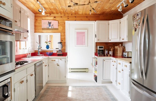 Hudson Cabine | Hudson Hill House - Sun & Fun w/ Pool near Hudson