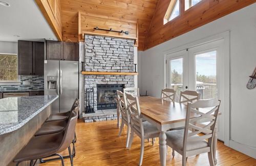 East Chatham Maison | Chalet à flanc de montagne avec bain à remous près de Tanglewood et 4 stations de ski