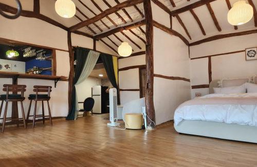 Buan-gun Maison | Hue Hanok Guesthouse