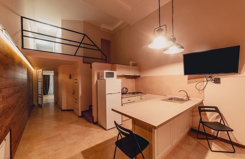 Odessa City Center Appartement | Huge 3-bedroom apartment on Ekaterina square