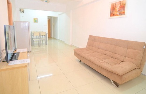 Jordan Appartement | Immense appartement de 3 chambres sur Nathan Rd -KD