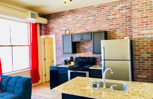 Old Town Appartement | ÉNORME 4 ch, 2 salles de bain LOFT avec vue sur la place de la vieille ville. Rien de tel dans FTC