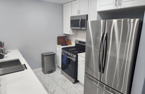 Newark Maison | Huge 5BR in Best Location ~ 25 Min to NYC