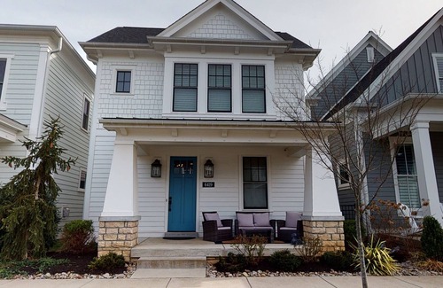 Prospect Maison | Huge and Contemporary Norton Commons House!