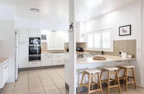 Yamba Maison | ✰ NOUVEAU RE-DÉCORÉ - ÉNORME BEACH HOUSE ✰