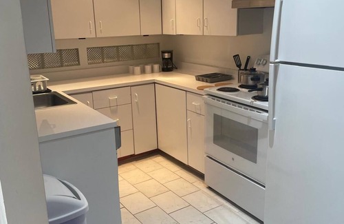 Point Breeze Maison | HUGE Carriage house for 6 in Regent Square, City of Pittsburgh