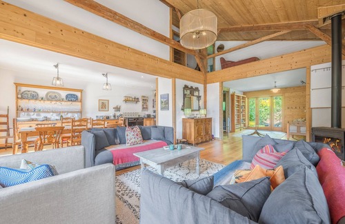 La Baume Chalet De Ski | Huge Chic Chalet for Skiing & Summer Fun, Morzine & Avoriaz