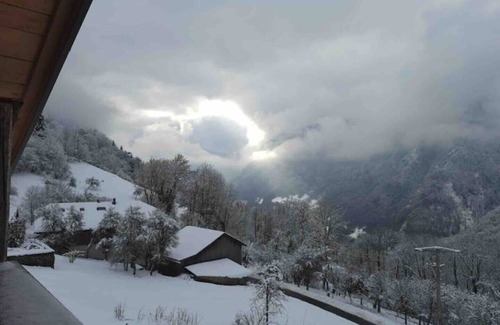 La Baume Chalet De Ski | Huge Chic Chalet for Skiing & Summer Fun, Morzine & Avoriaz