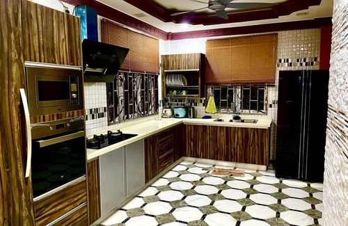 Kota Kinabalu Maison | Huge Homestay in Town! Can fit 15-20 pax