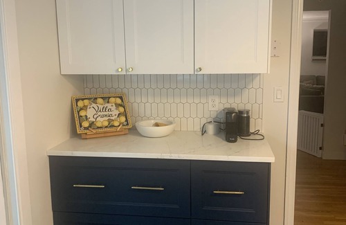 Jamaica Hills - Pond Maison | Huge Pondside home- Perfect spot to enjoy Boston for week of the 4th!!