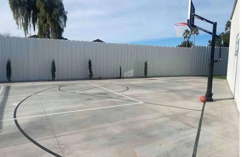 Gilbert Maison | HUGE private “cabin in desert” mansion with resort backyard gilbert