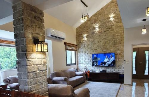 Dafna Appartement | Huge & Private Villa In Kibbutz Dafna