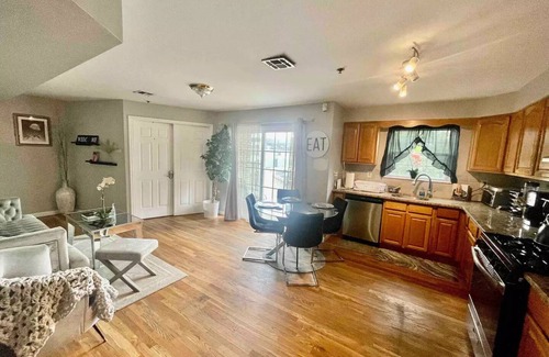Newark Maison | Huge spacious 4 bedroom in Newark