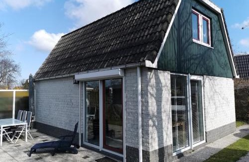 Sint Maartensvlotbrug Maison | Huisje aan de kust