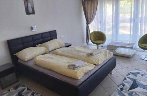 Gyenesdias Appartement | Hullám Apartman