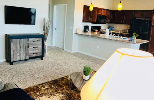 Pearland Appartement | Humble Abode ~ New 2 Bedroom~ Like Home~Vaulted Ceilings~Spacious