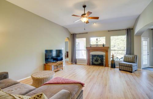 Kingwood Maison | Humble Home with Game Room, Near Deerbrook Mall!