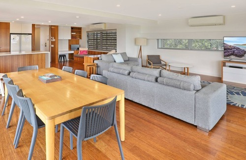 Currimundi Appartement | Hume Parade 19, Unit 2, Currimundi