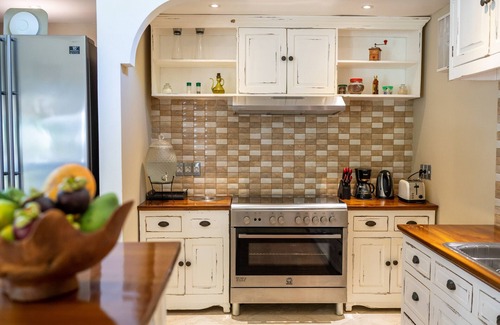 Candi Dasa Villa | New! 2 BR Villa, private access to beach