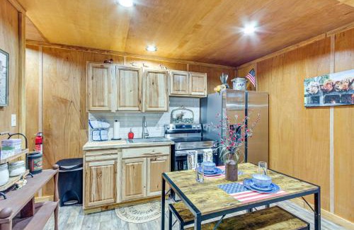Folsom Appartement | Hunt, Fish and Explore Tranquil Hideaway in Folsom!